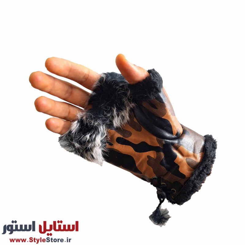دستکش زنانه مدل نیم انگشتی خز دار چریکی رنگ قهوه ای